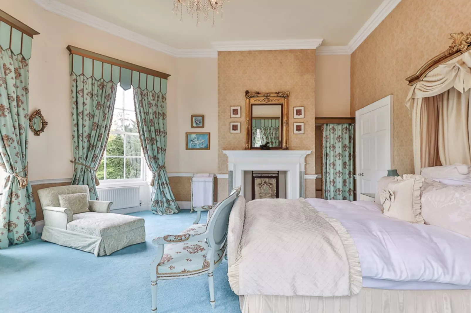 Walcot Hall-Bedroom