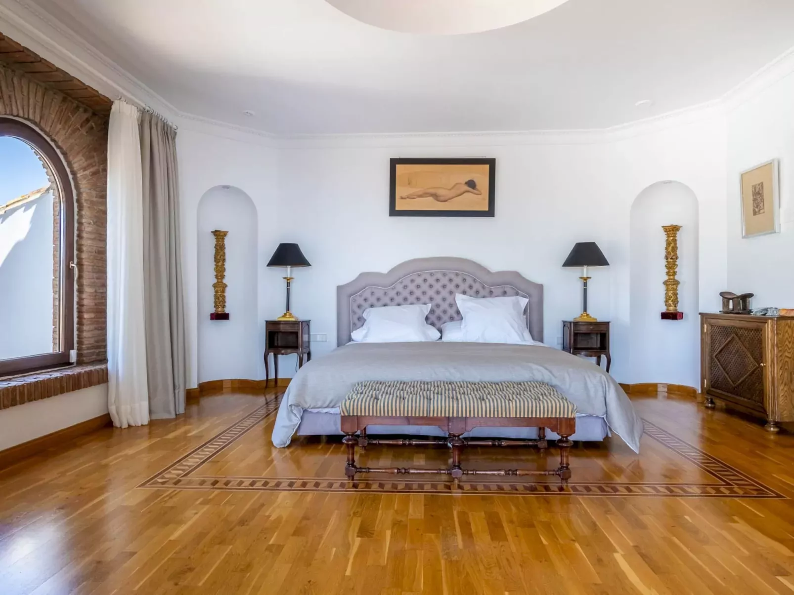 Villa Serena-Inside