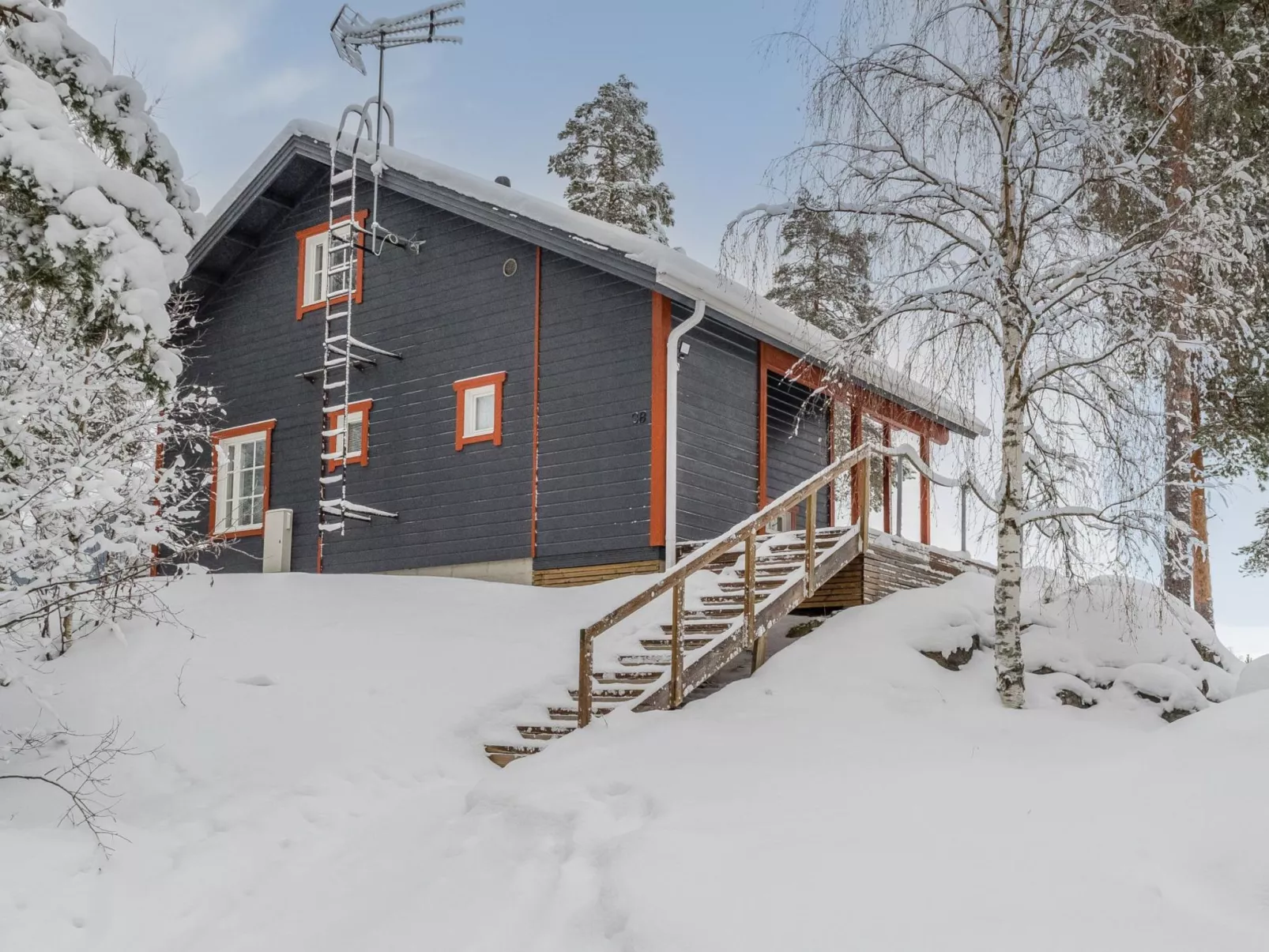 Blue lake villa-Outside
