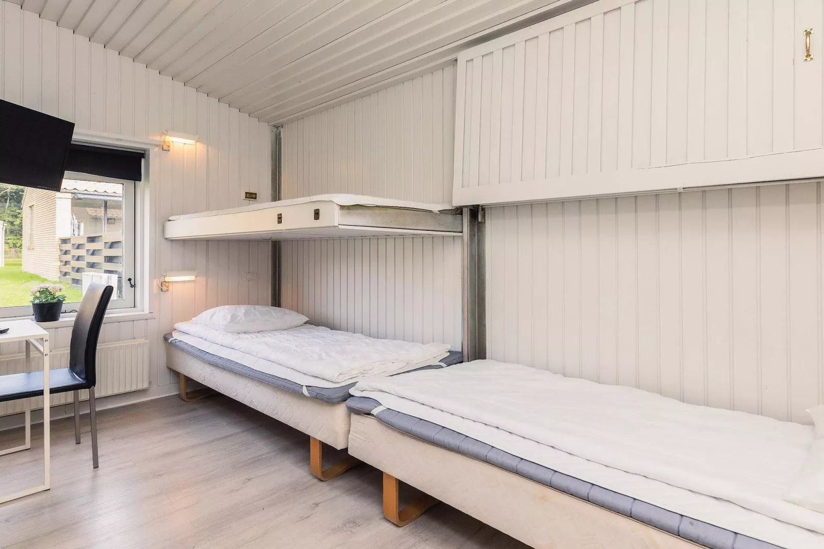 6 person holiday park home in Middelfart-Indoor