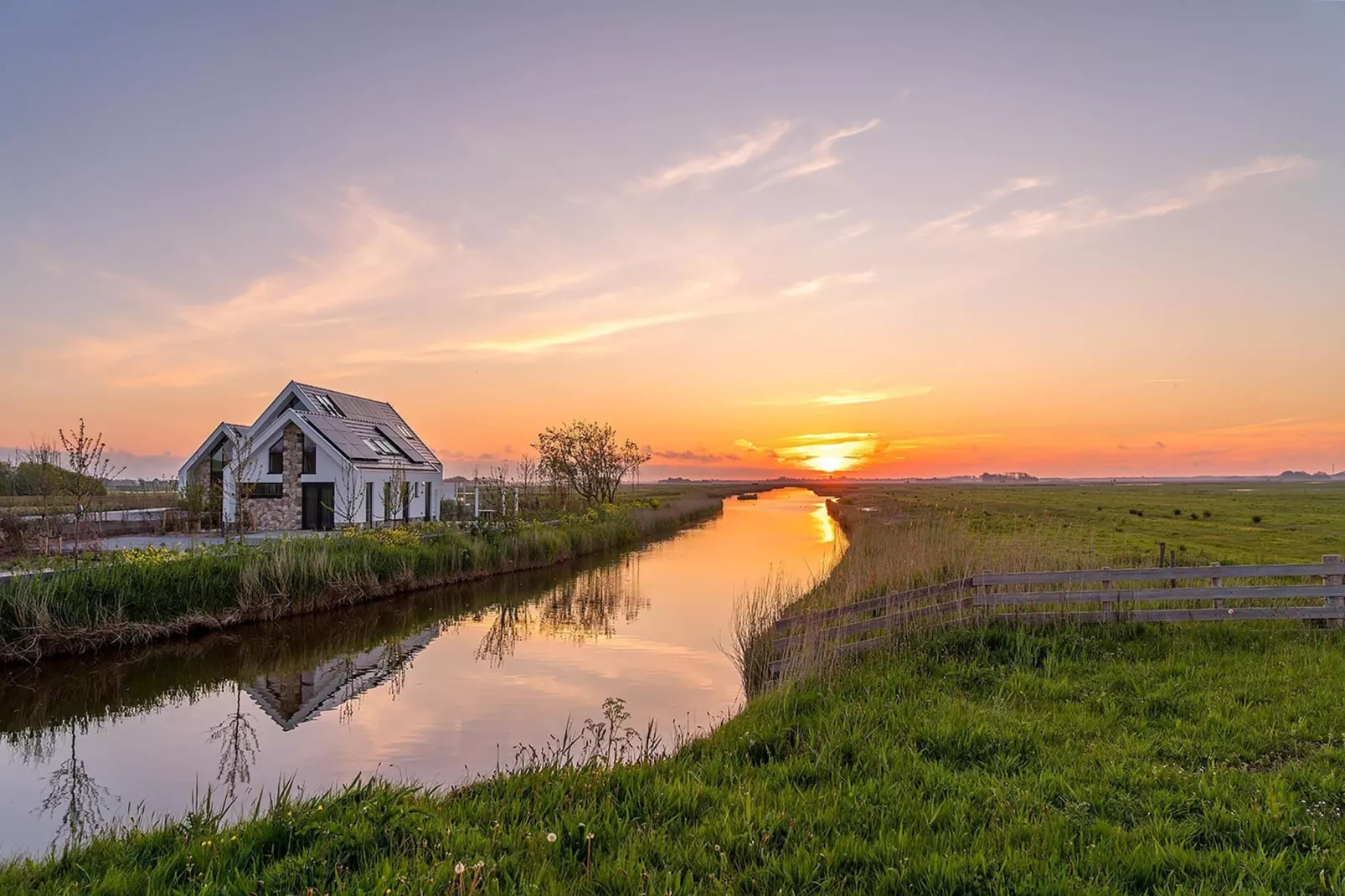 ’t Waddenstrandje-View summer