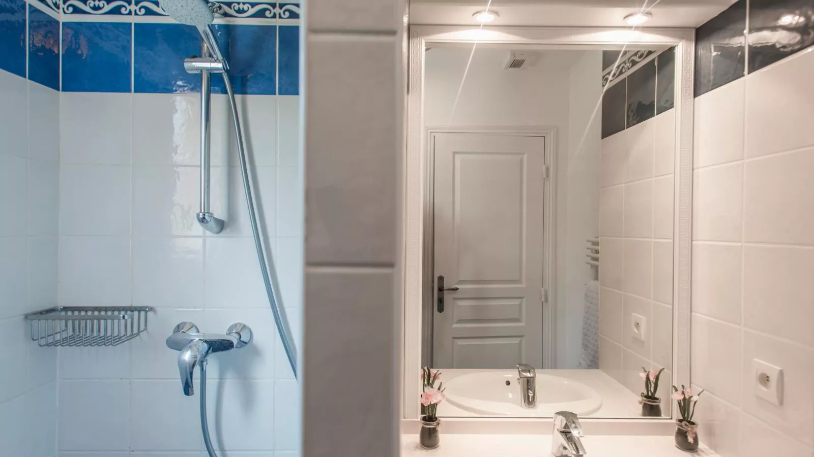 Les Collines-Bathroom