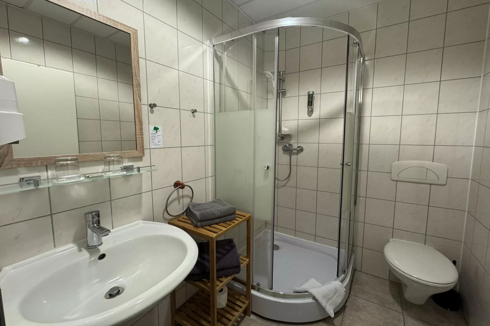 Residence Park am Schweriner See / 2-Raum-App im 2 Stock 60 qm-Bathroom