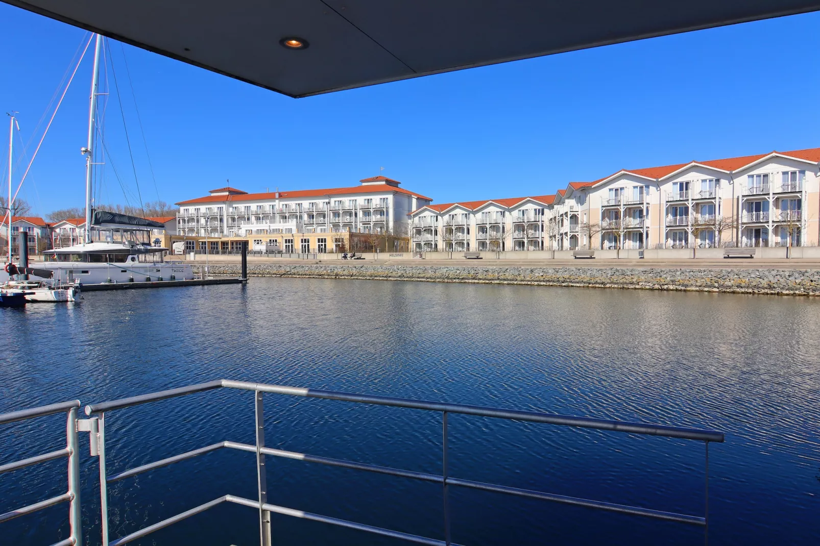 Hausboot Familiy & Friends LP 1 / 1-2 Personen-Balcon-terrasse