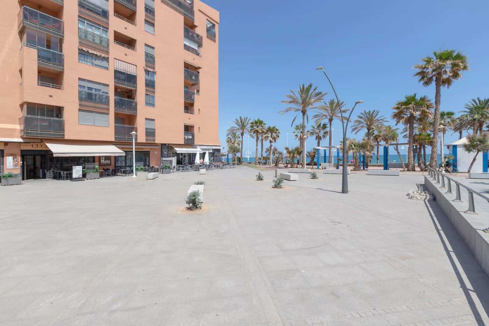 Pacifico Playa-Areas summer 1km
