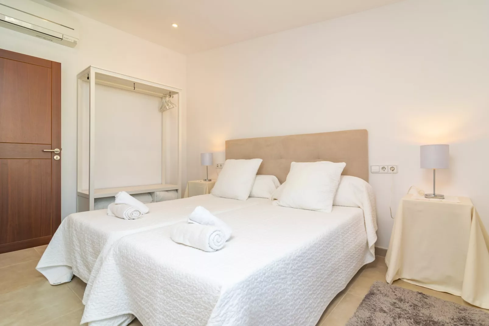Villa Placeta-Image-tags.