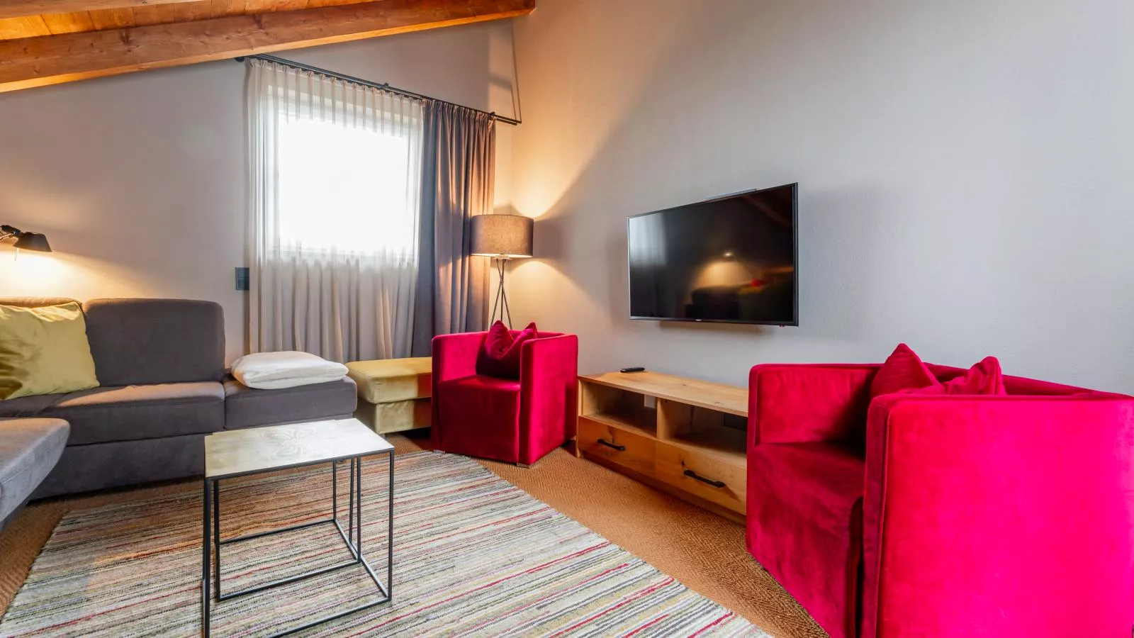 Tauern Suites Mitterwirt TOP 122-Wohnzimmer