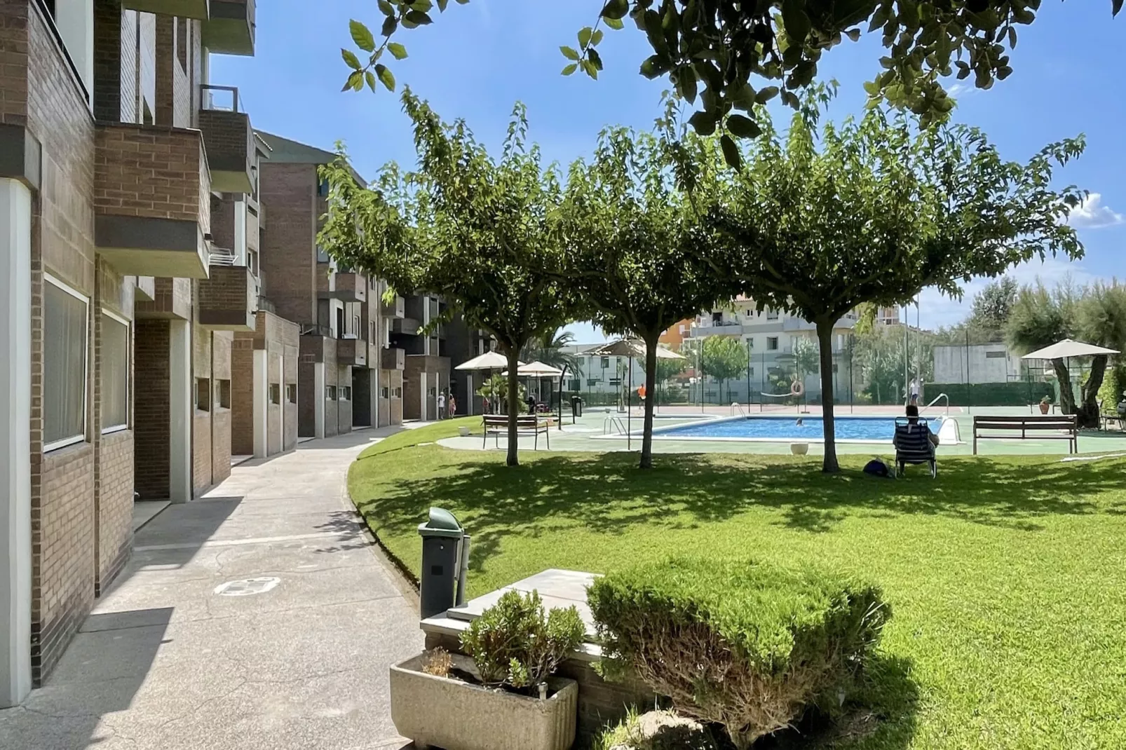 VORAMAR A 3-2-View summer