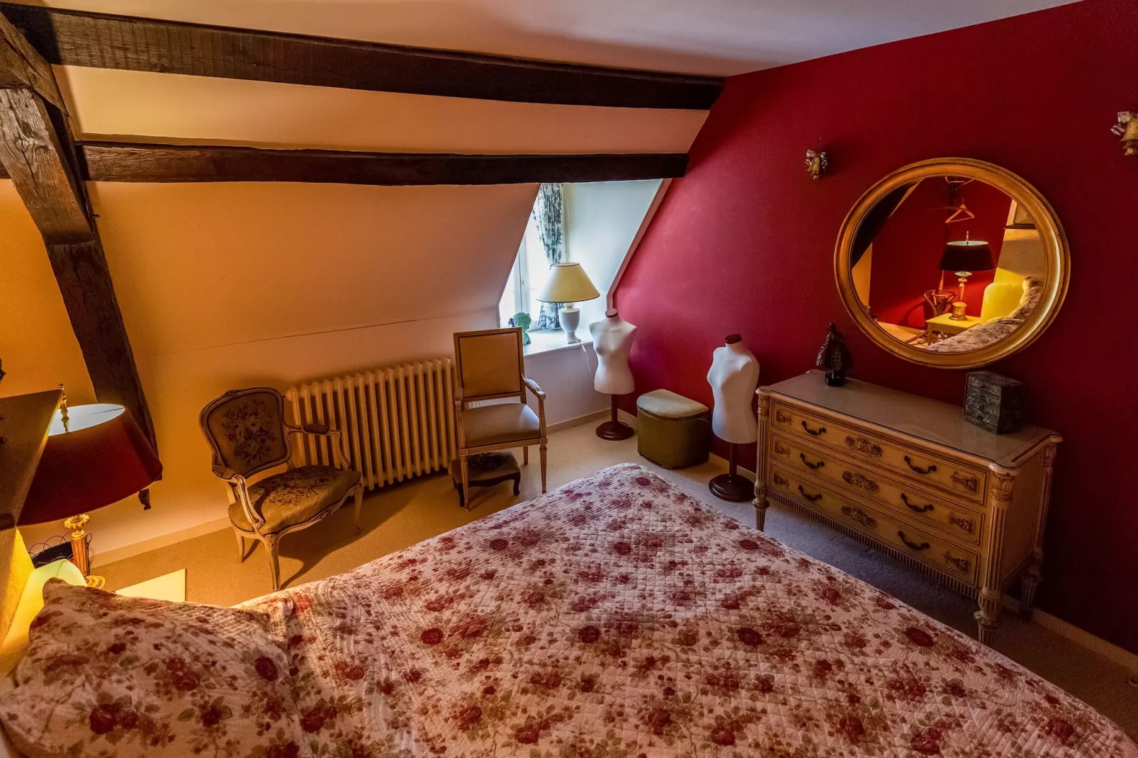 LE VIEUX CHATEAU-Schlafzimmer
