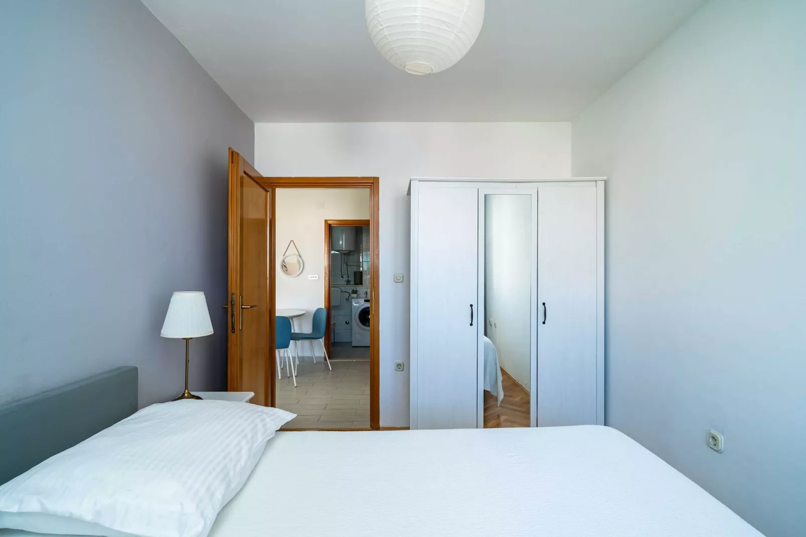 Apartment Radovan - One-Bedroom Apartment with Balcony and Sea View-Schlafzimmer