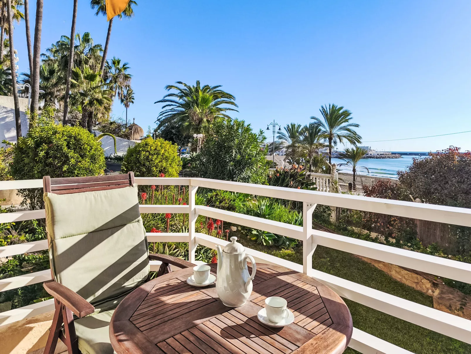Residencial Marina-Draußen
