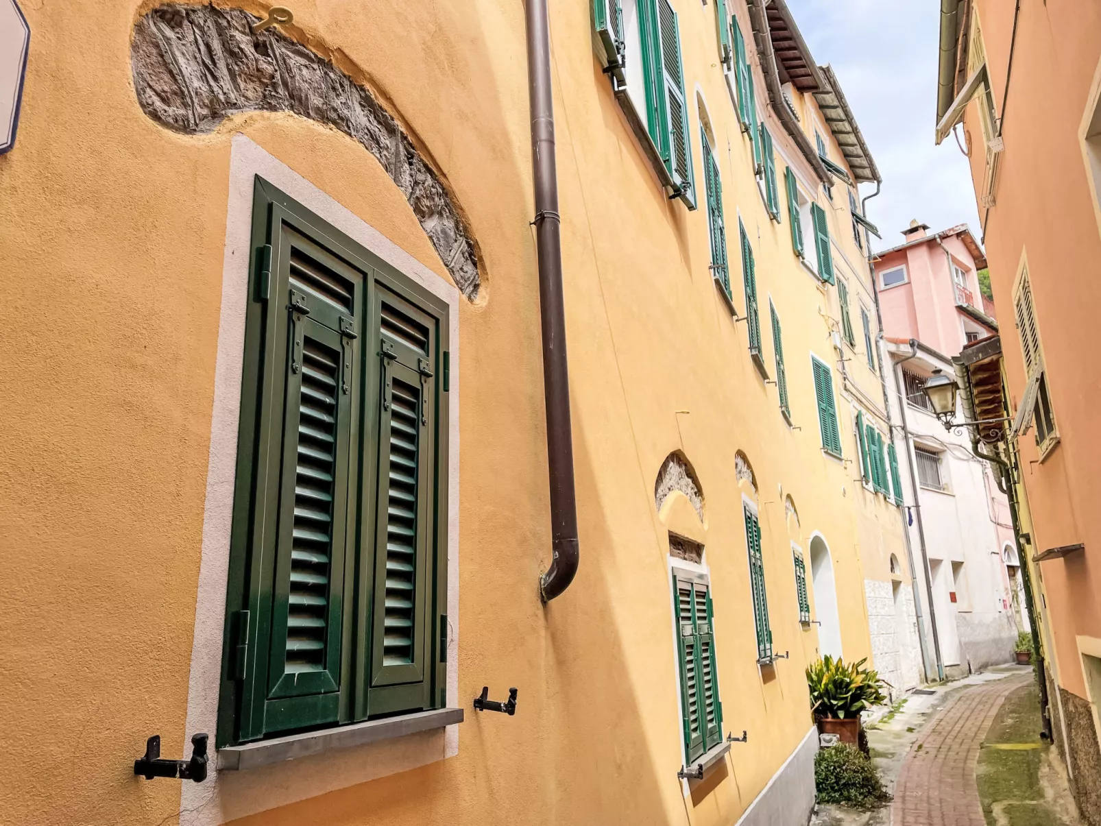 Casa Alfonso e Derna-Outside