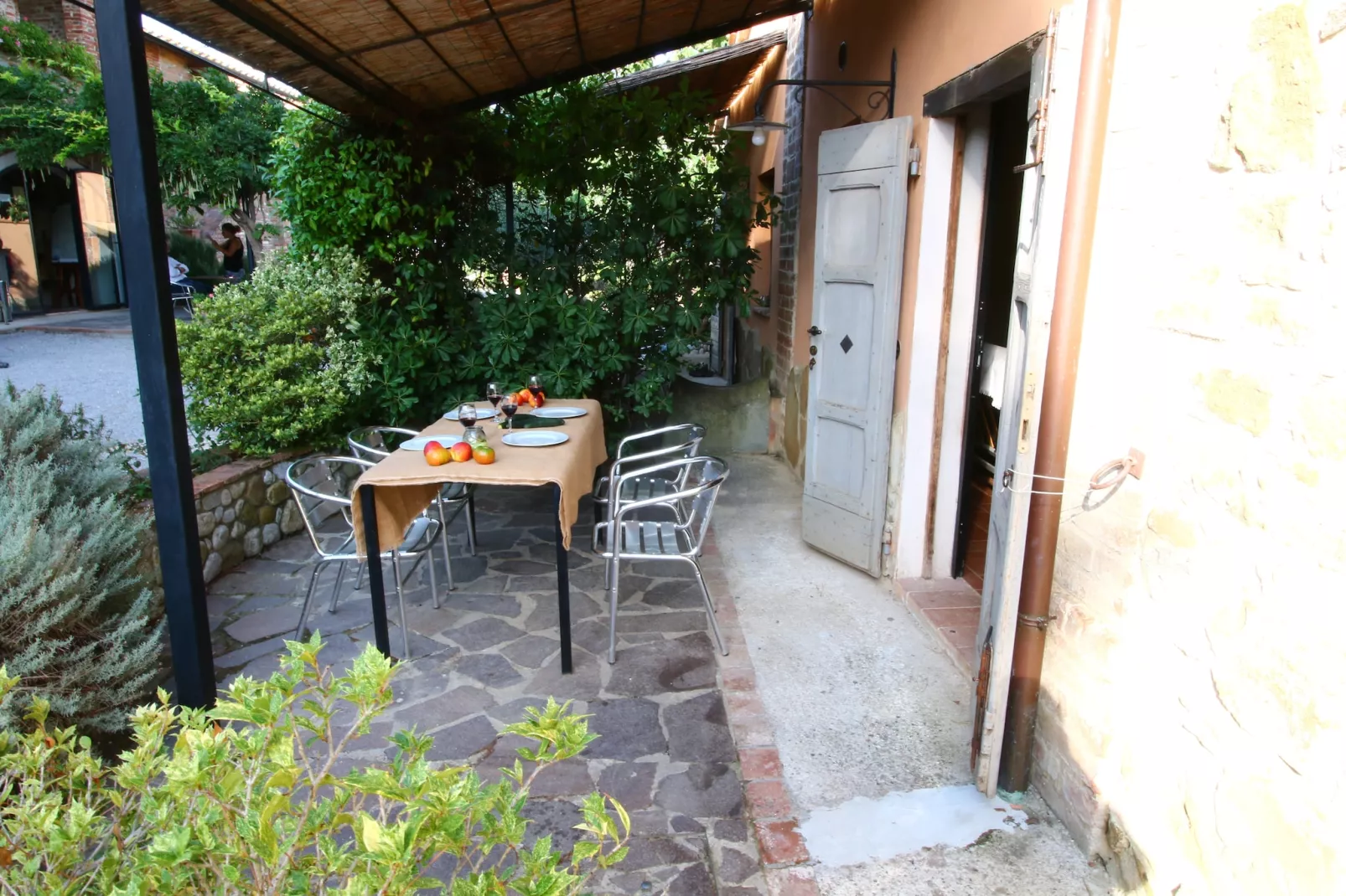 Rose-Terrassenbalkon
