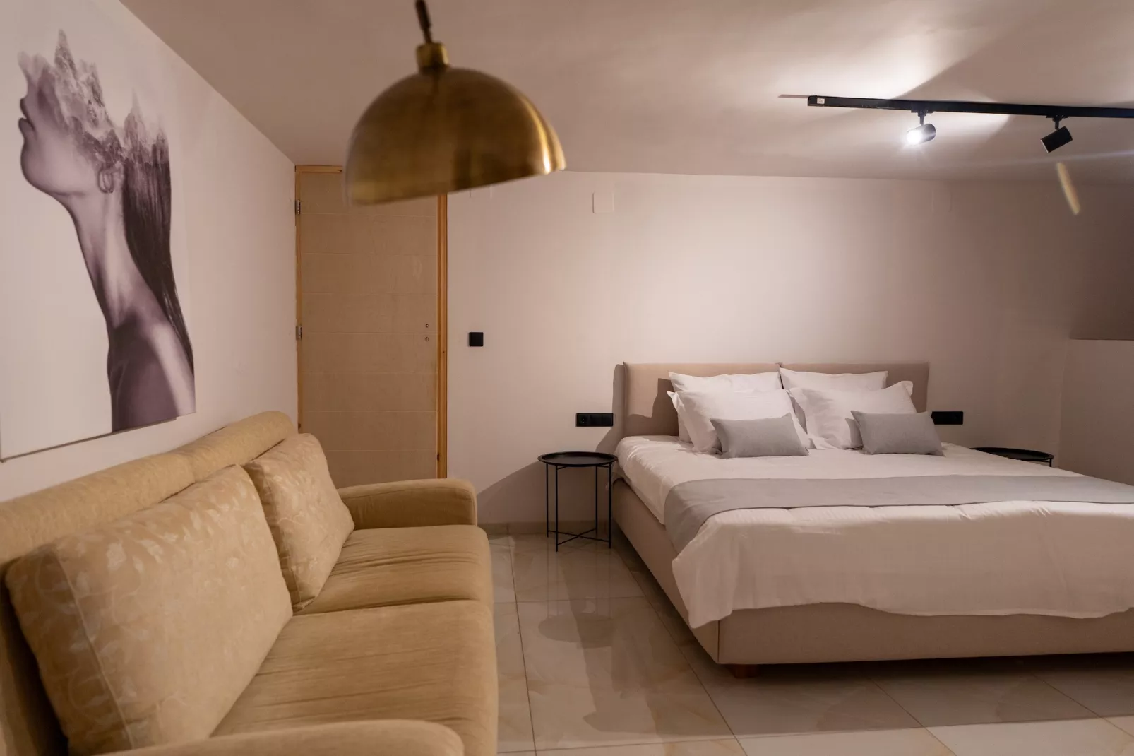 Ami Manoir-Bedroom