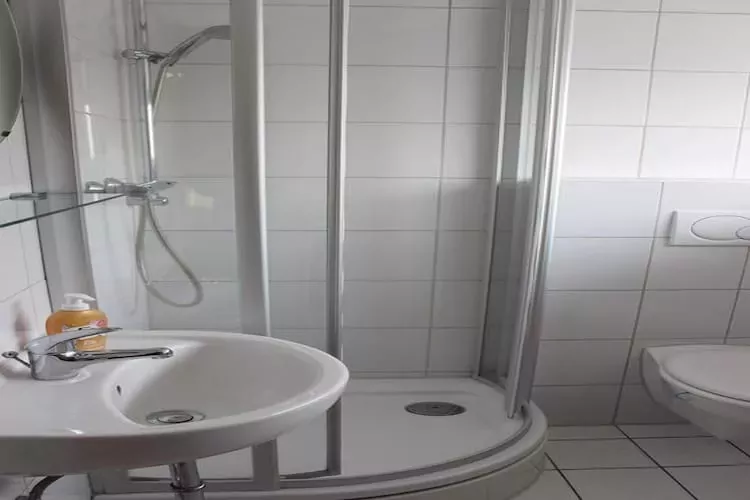Heidefirst-Bathroom