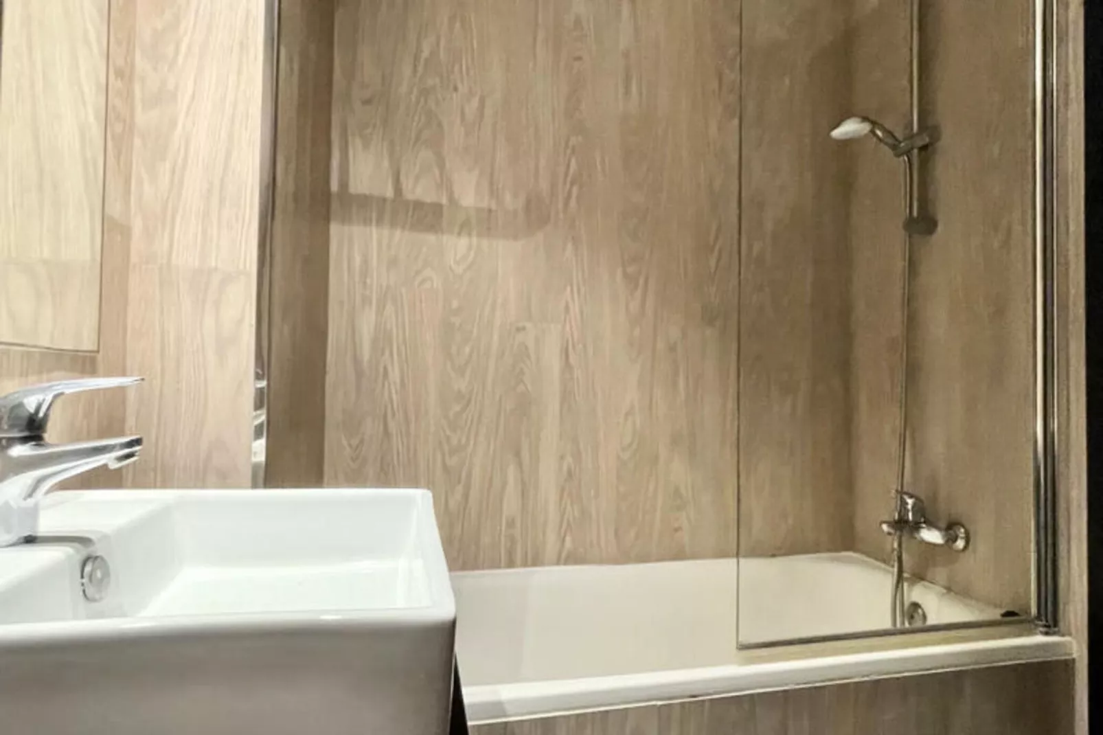 Appartements à L'Estartit-Bathroom