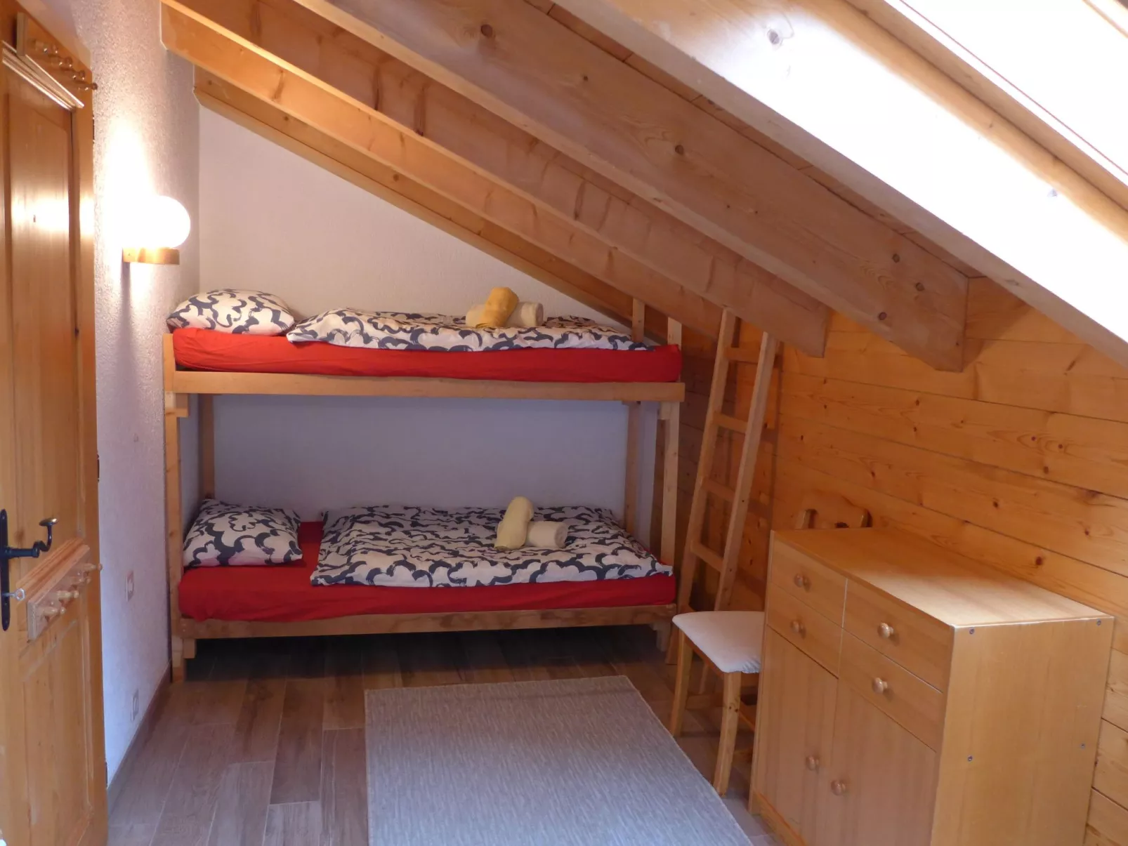 La Colline G-Inside
