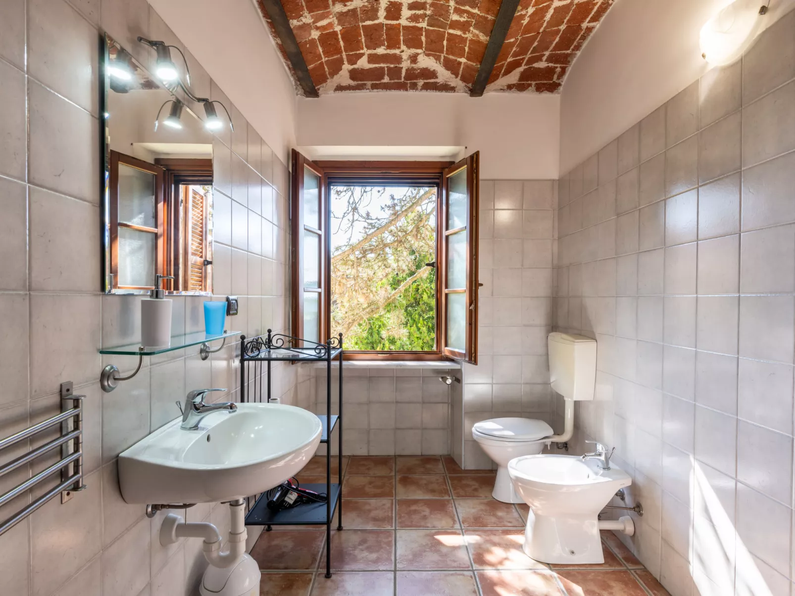 Relais San Desiderio-Drinnen