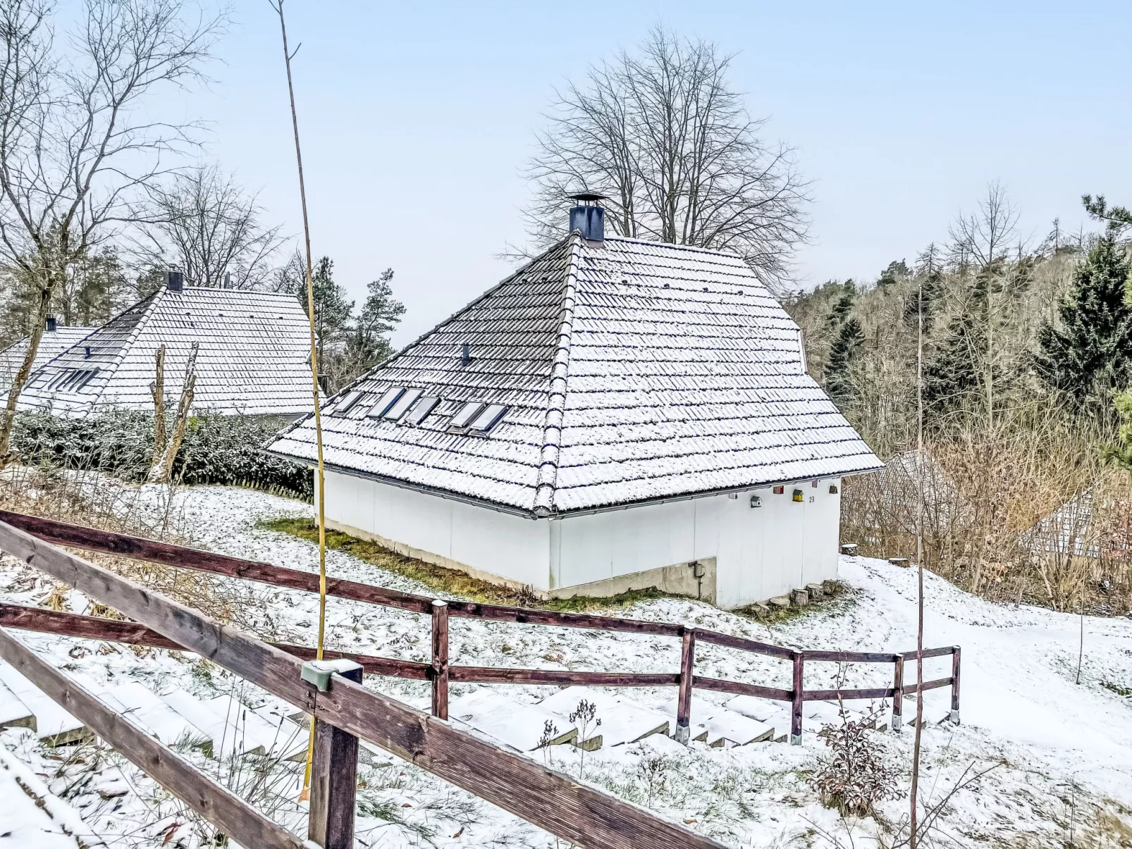Woodys- Waldhütte-Dehors