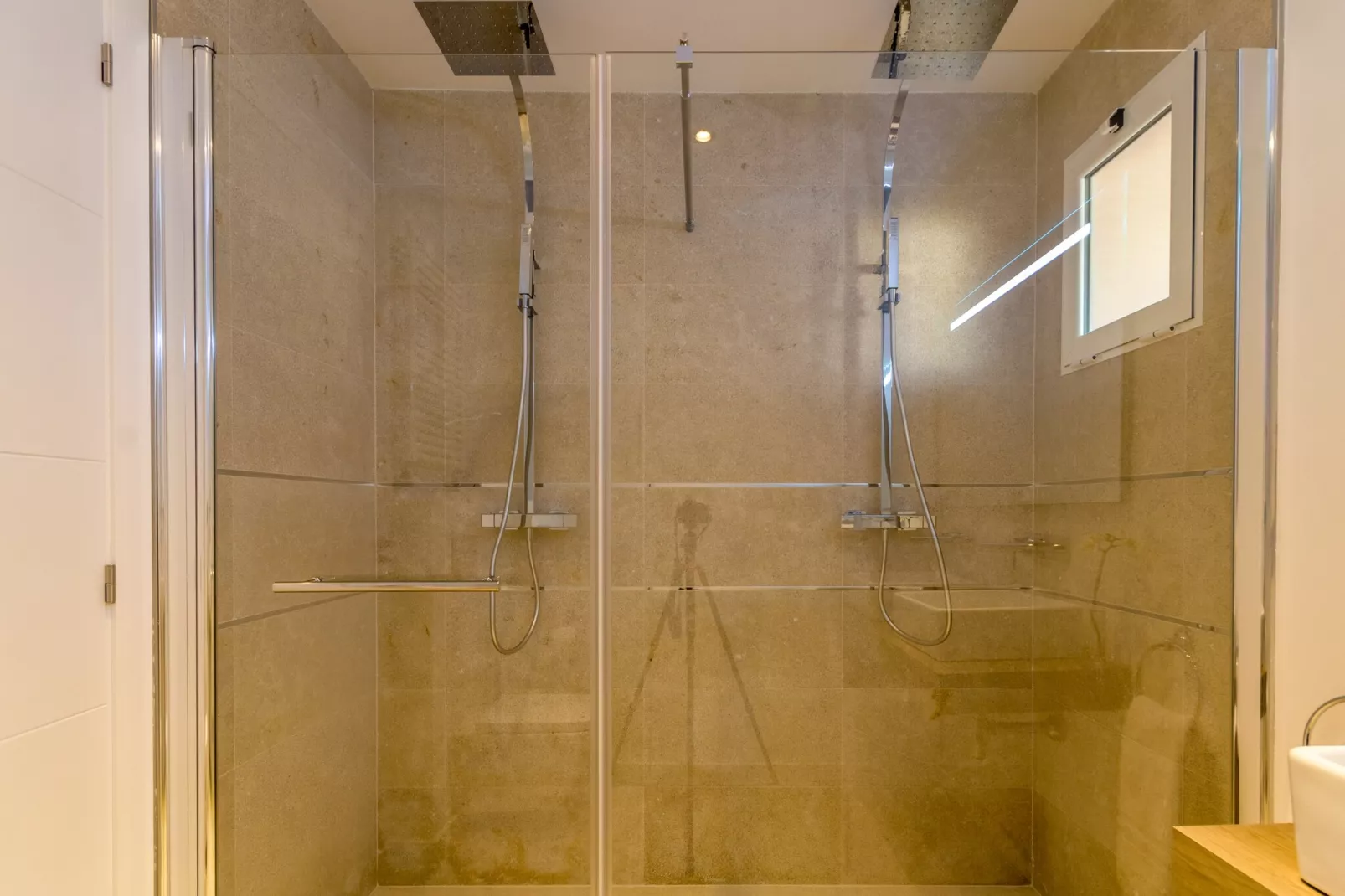 Can Mesquida, Finca 5StarsHome Mallorca-Bathroom