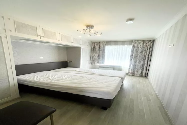 ESTORIL 0501/ 5V12-Bedroom