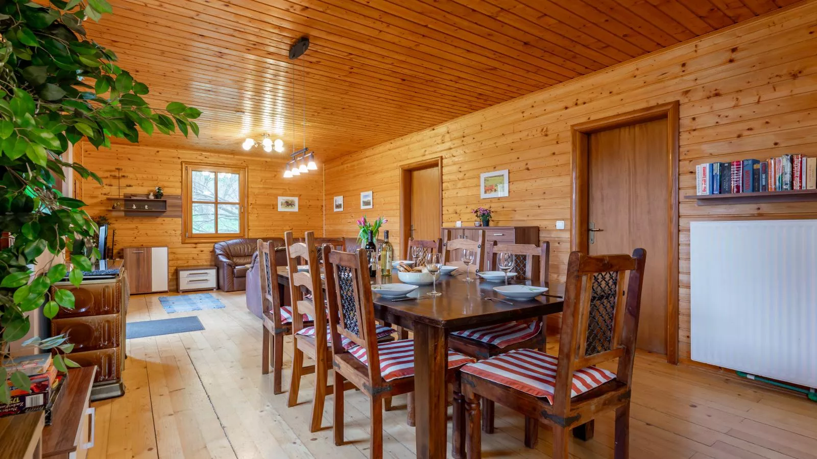 Karawankenpanorama-Dining room