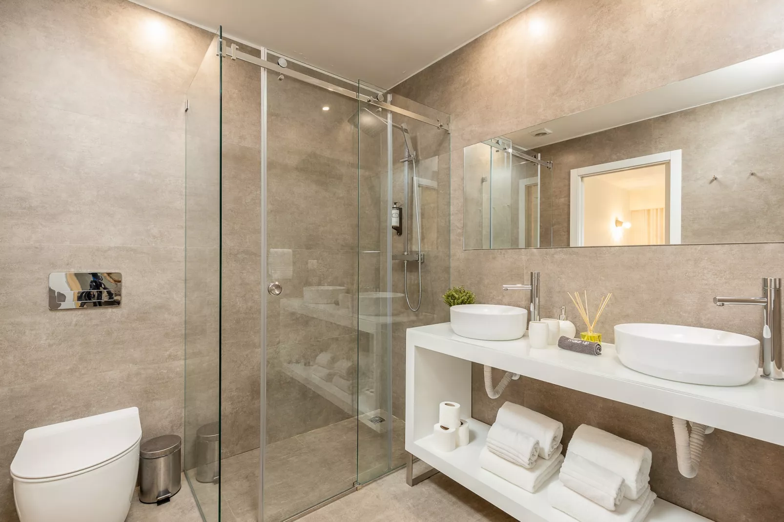 YOUROPO - Central-Bathroom