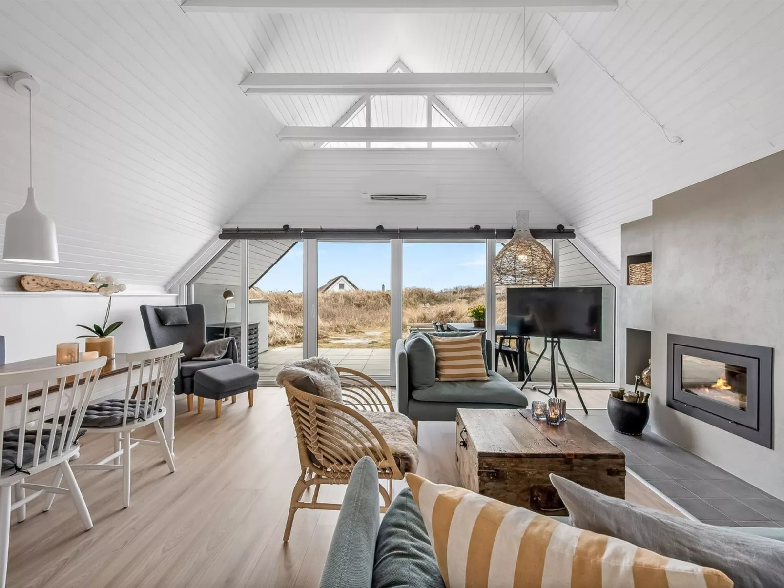 "Jelisaveta" - 500m from the sea-Inside
