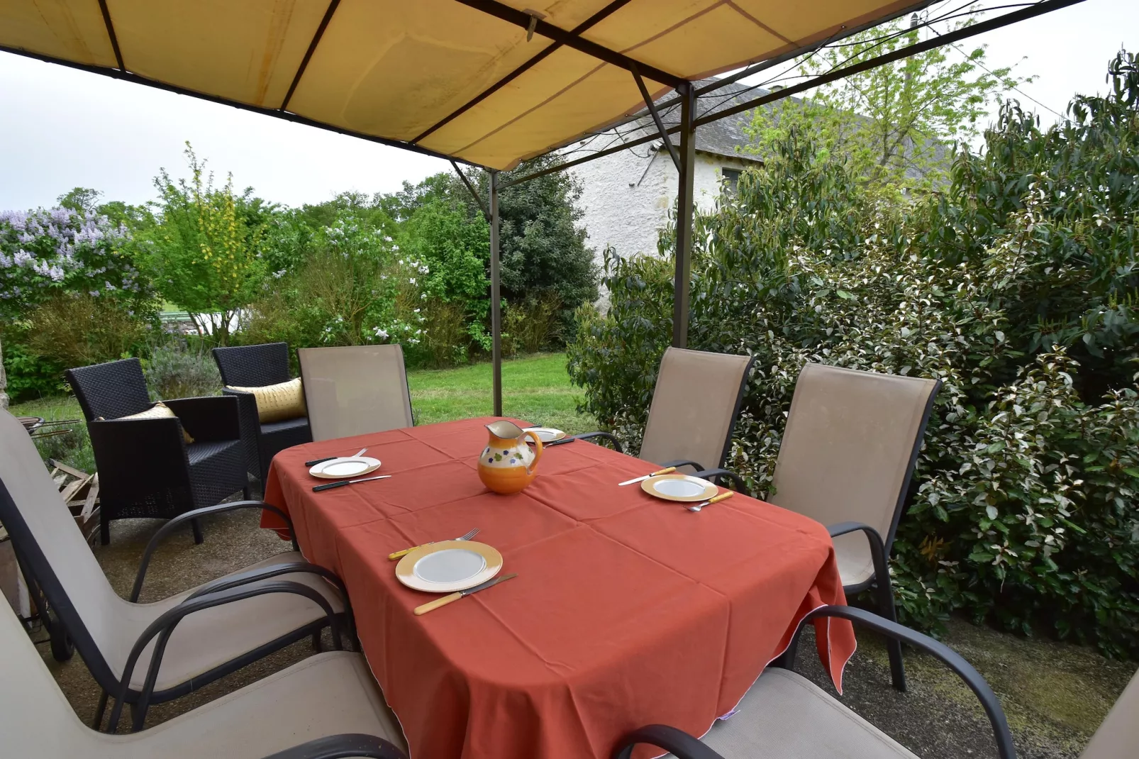 Gite 6 pers près de Châteauroux-Terrassenbalkon