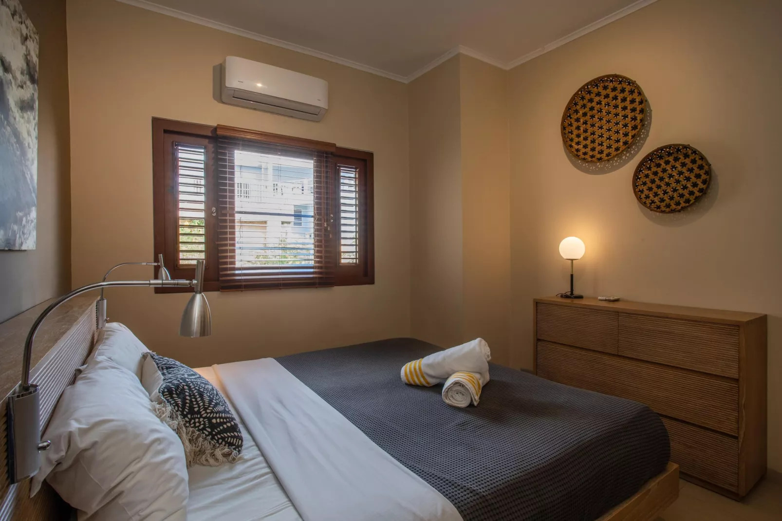 Spanish Water Apartment-Bedroom