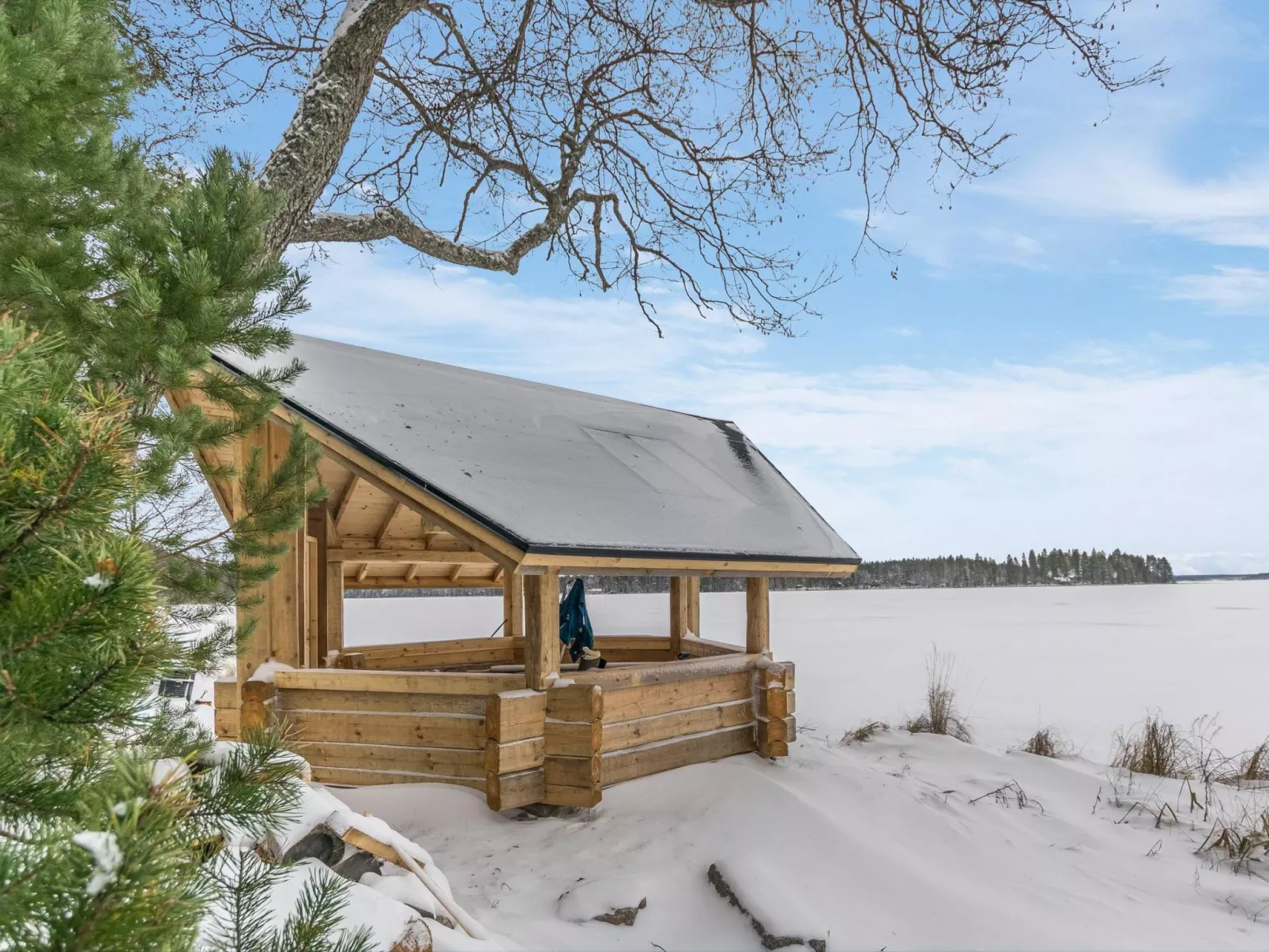 Villa kipinä-Outside