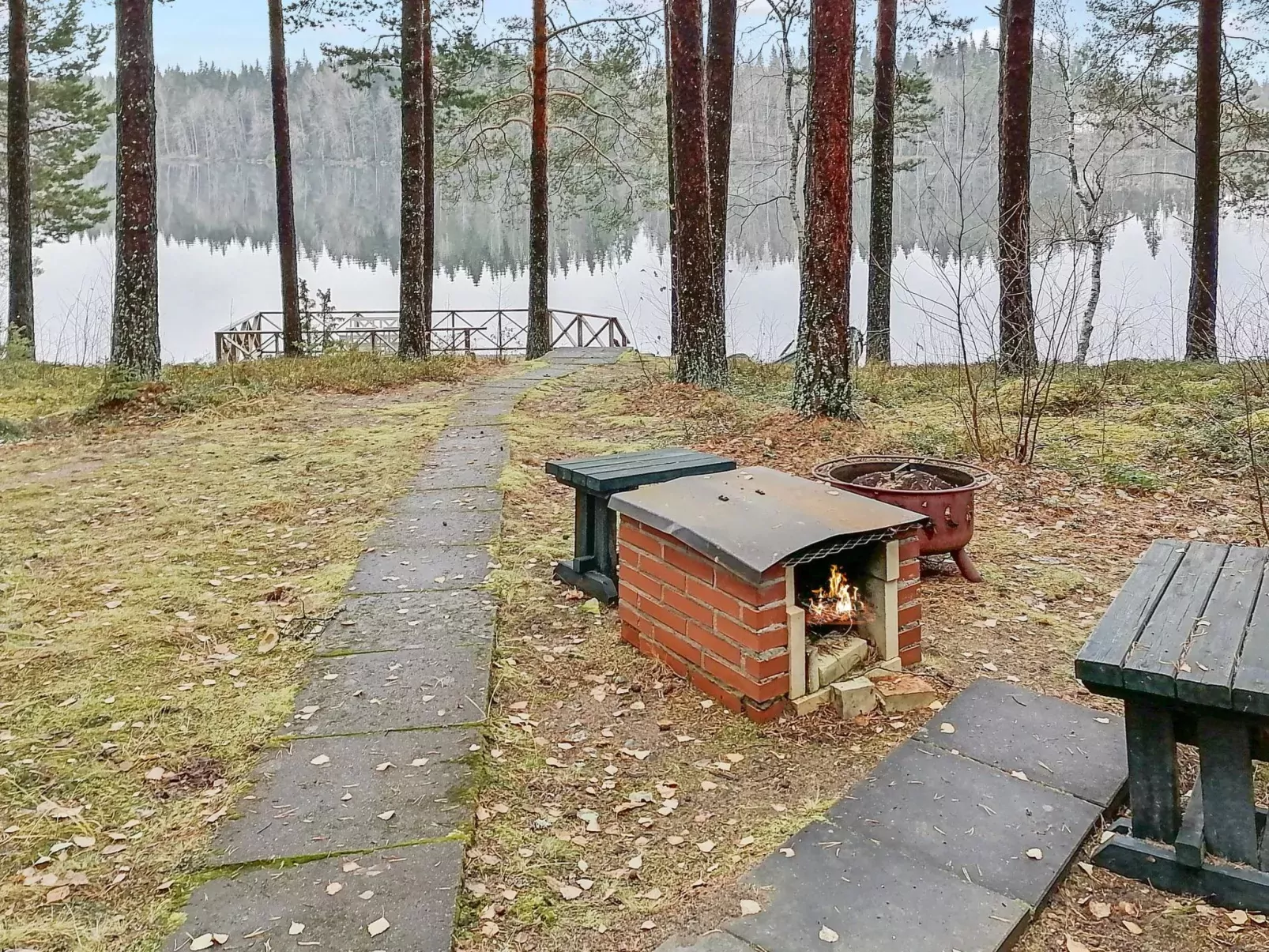 Linnusmaa-Outside