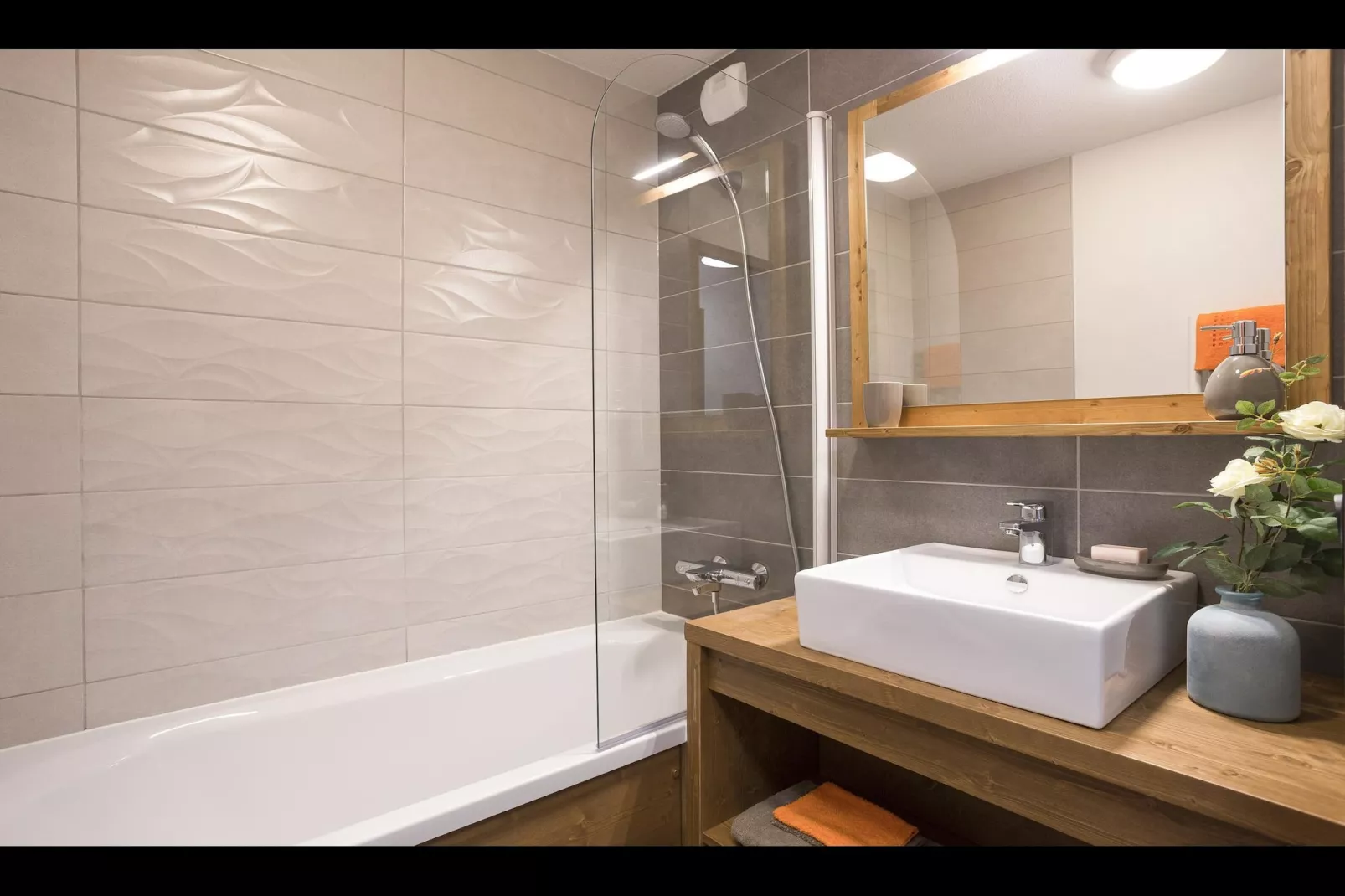 SAISIES_S8L-Badezimmer