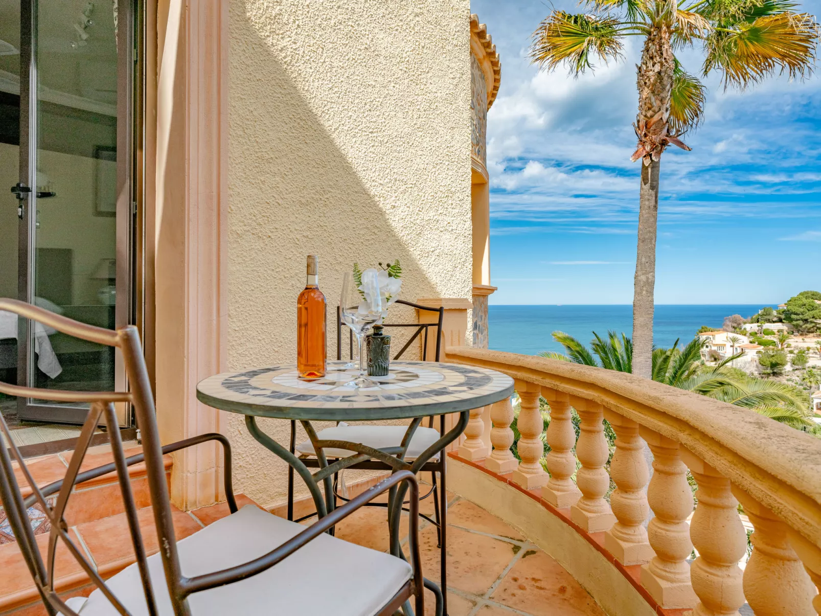 Castillo al Mar-Outside