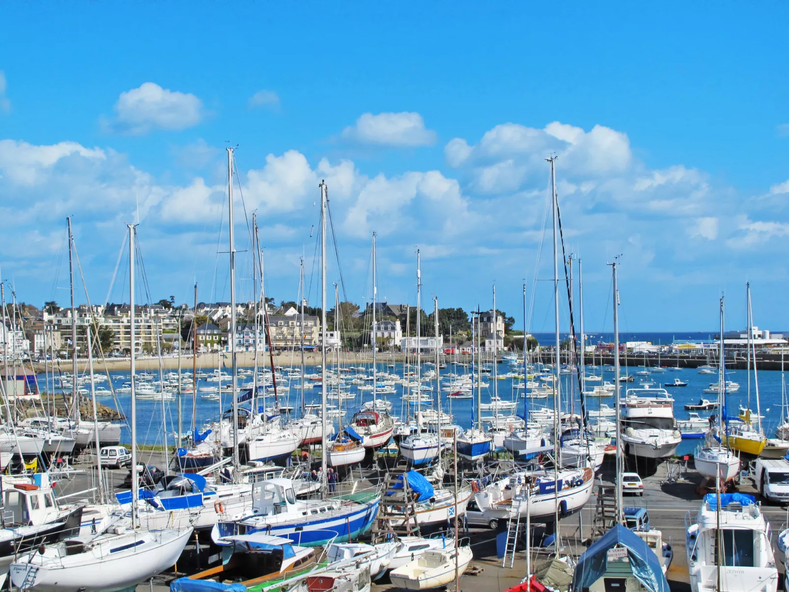 Les Châtaigners-Area