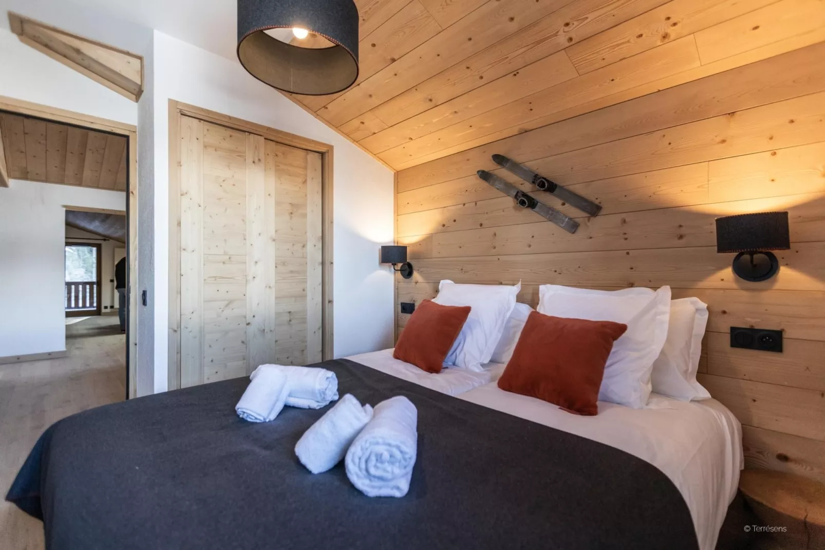PLAGNE MONTALBERT Le Snoroc- A48P-Bedroom