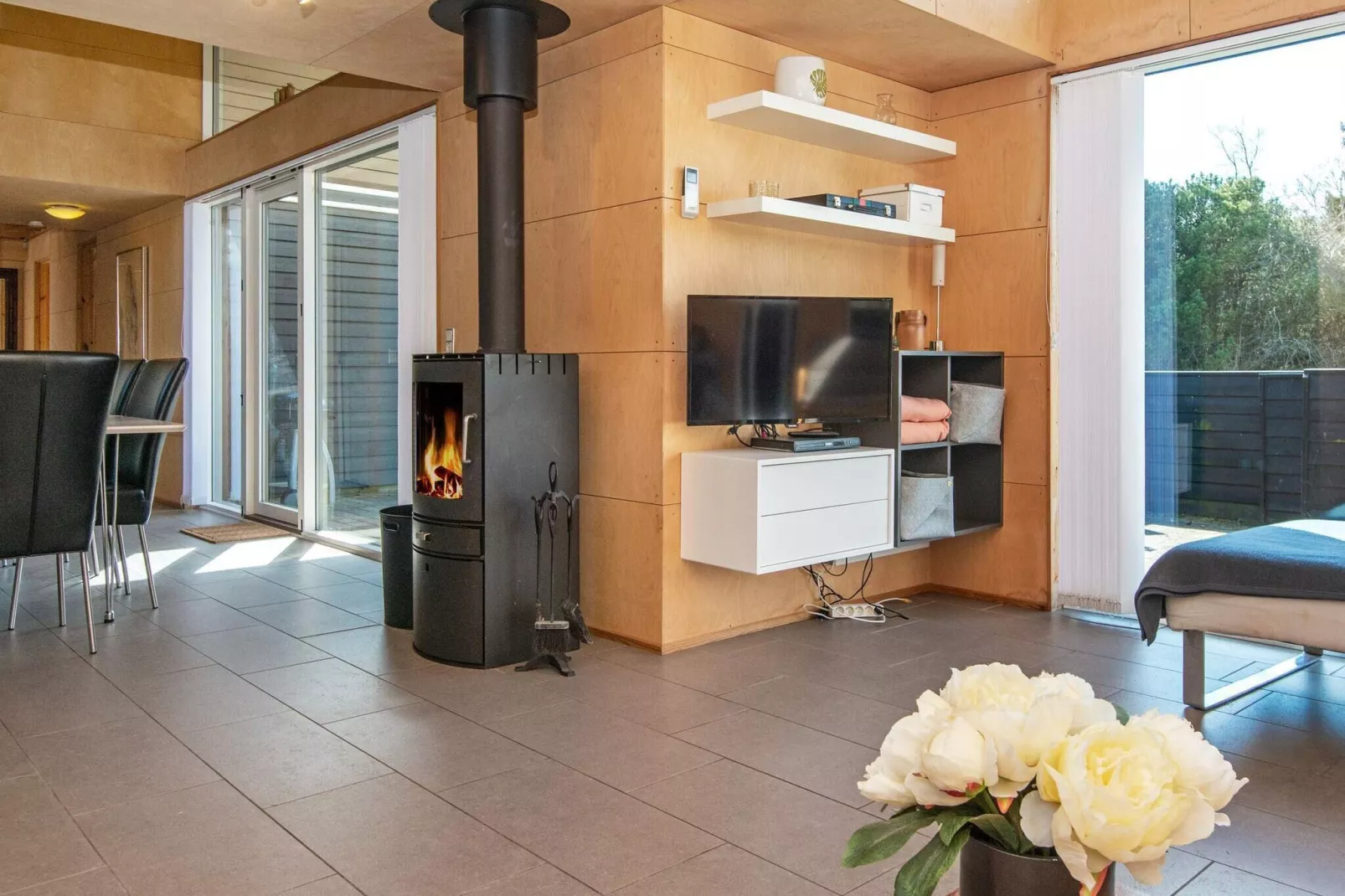 12 person holiday home in Løgstør-By Traum-Indoor