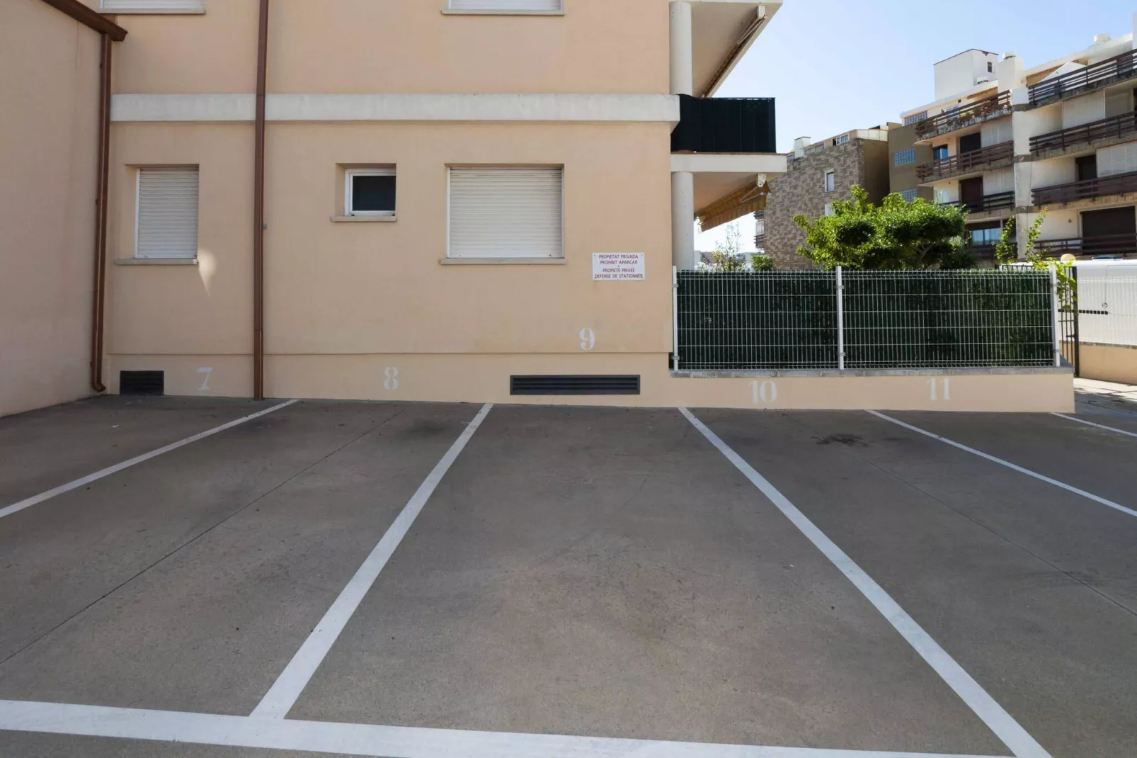 1234 MIRASOL con piscina-Parkeinrichtungen