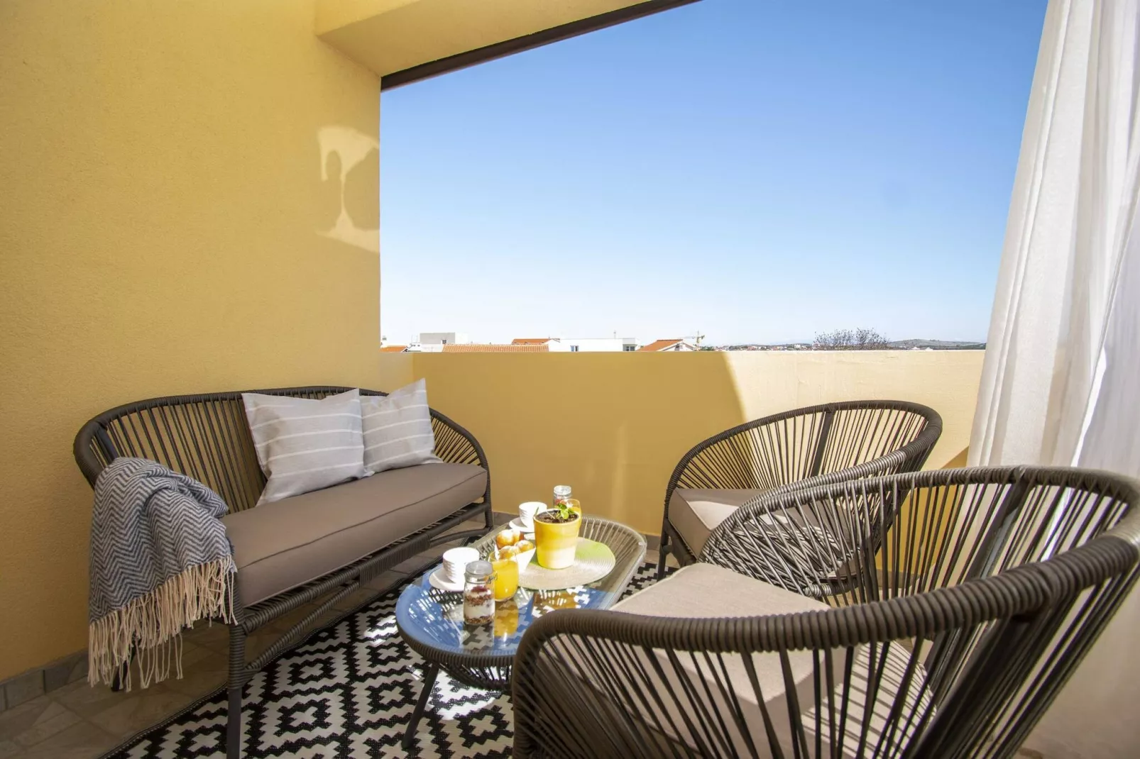 Garden Boutique Apartments - Diora-Terrassenbalkon