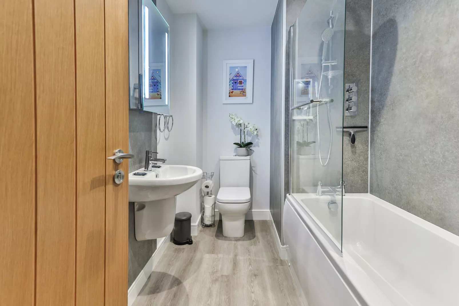 Belle House, Apt 1-Bathroom