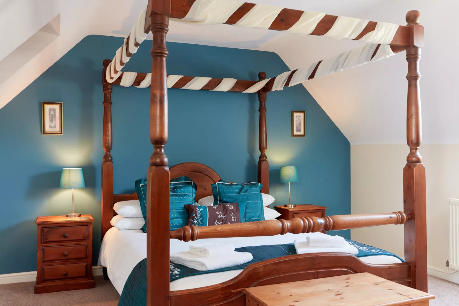 Meadow View-Bedroom