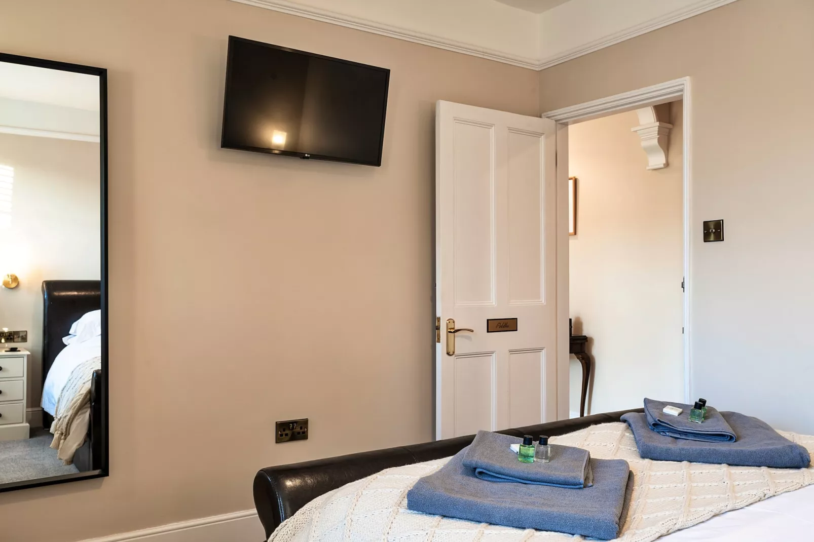 The Old Counting House-Bedroom