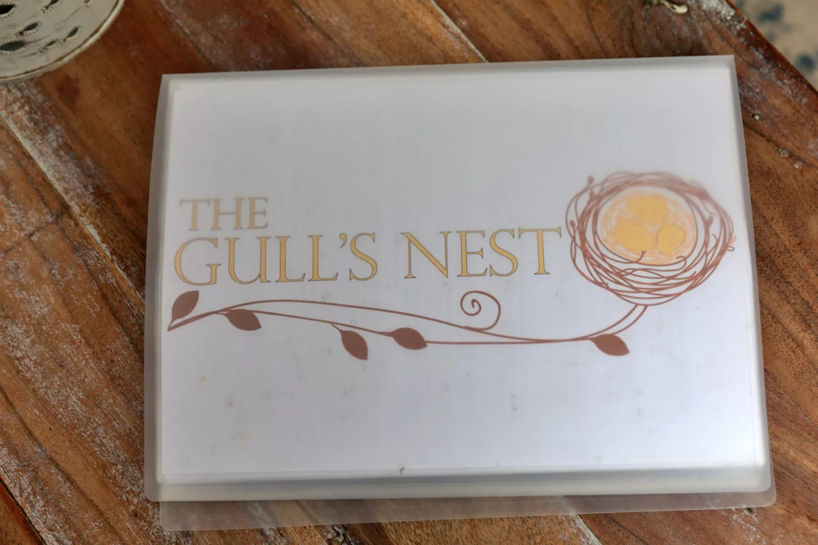 The Gull's Nest-Atmosphere