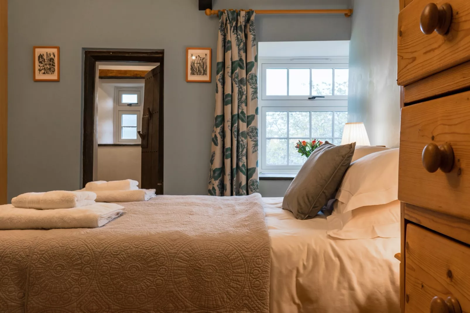 Lower Aylescott Farmhouse-Bedroom