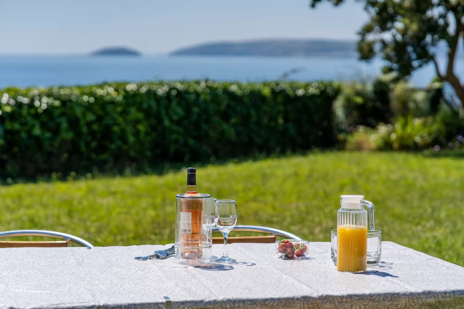 Avalon Sea Views-Jardin d'été