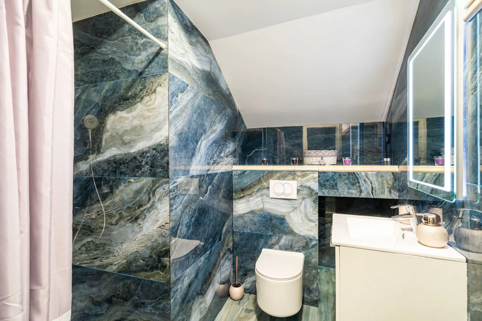 Apartments Dub - One-Bedroom Apartment  (no.4)-Bathroom