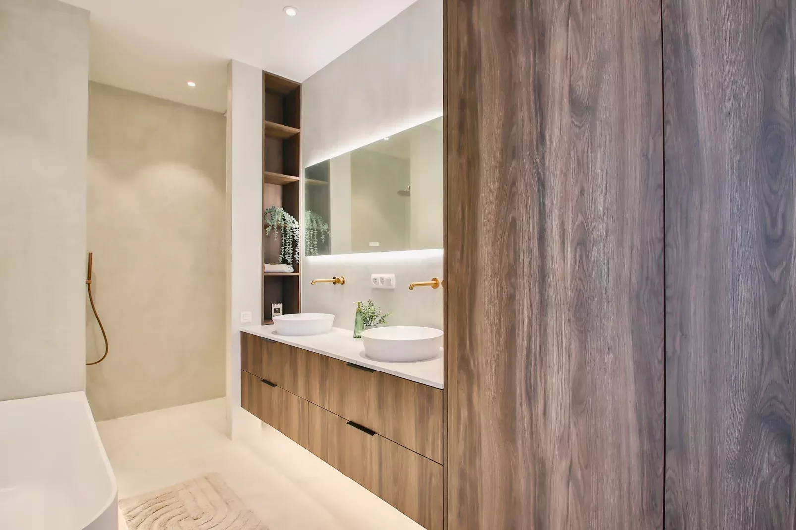 SCORPIO A/B-Bathroom