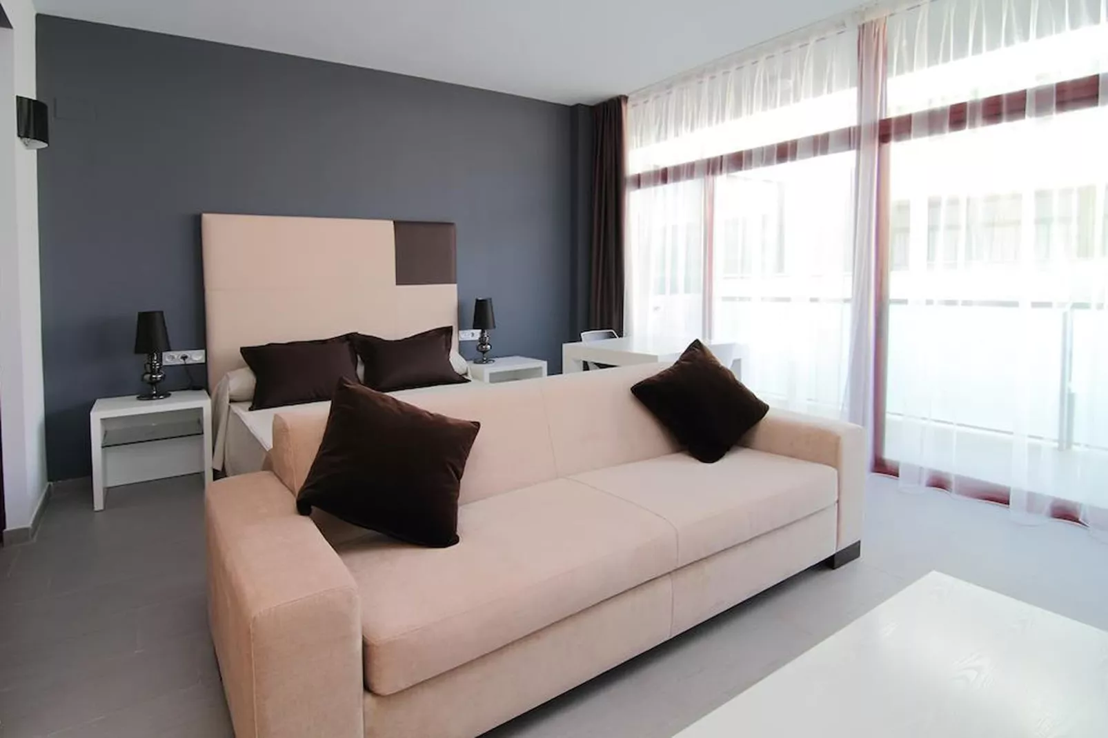 APOLO SUITES RENTALMAR 4/6-Chambre