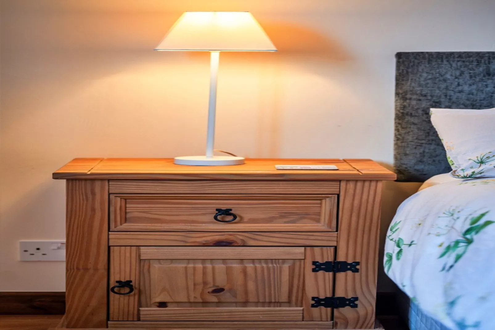 No.1 Gladys' Orchard-Bedroom