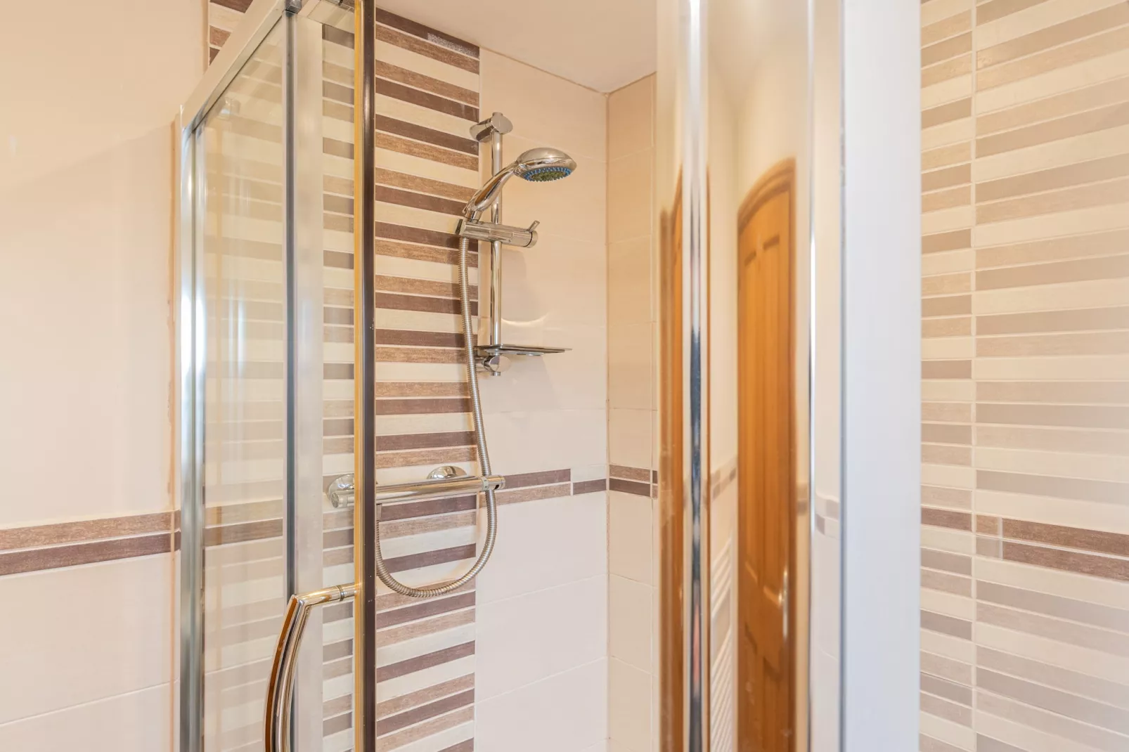Groes Faen Bach Farmhouse-Bathroom